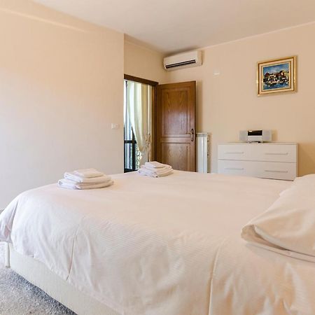 Begatto Apartment, Nel Cuore Del Centro Storico Bologna Luaran gambar