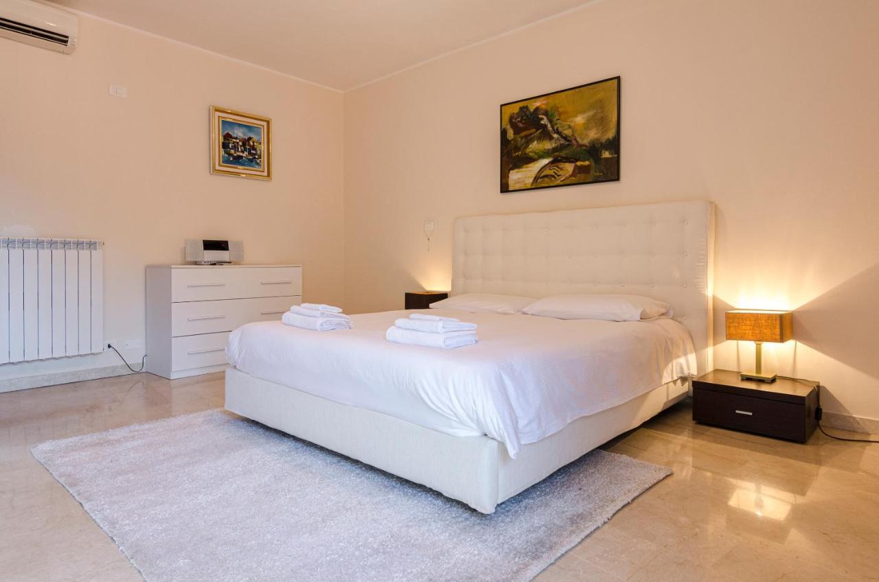 Begatto Apartment, Nel Cuore Del Centro Storico Bologna Luaran gambar